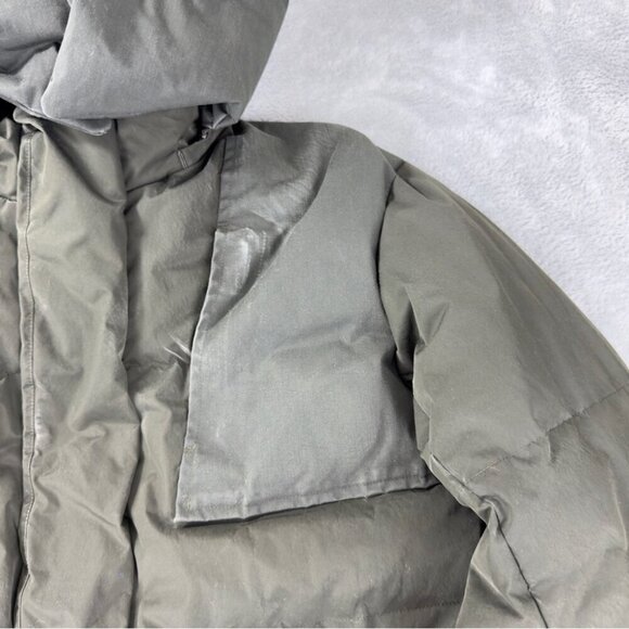 Uniqlo +J Down Oversized Green Down Parka Men's Sz Medium Winter Outdoors Puffer - Picture 12 of 14